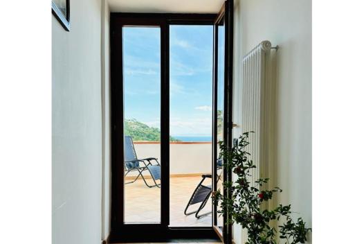 Зручності, Near Acquamorta Beach - Villa Lamberti Casa Sole in Monte Di Procida