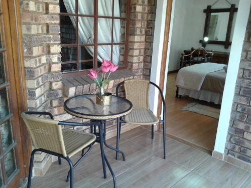 Viesnīcas āriene, Kalahari Guest House in Emalahleni