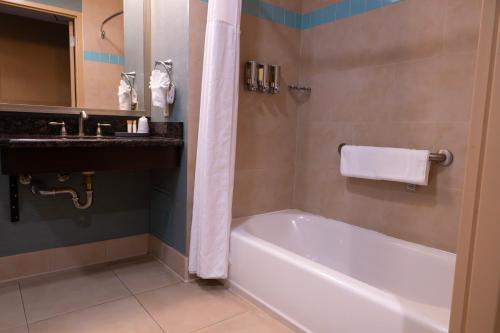 Win-River Resort & Casino Room Type - Queen Room with Two Queen Beds