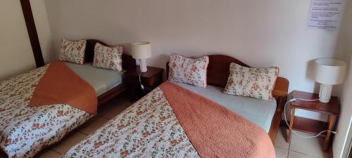 las cabinas del sueño (las cabinas del sueno) in Nikoja