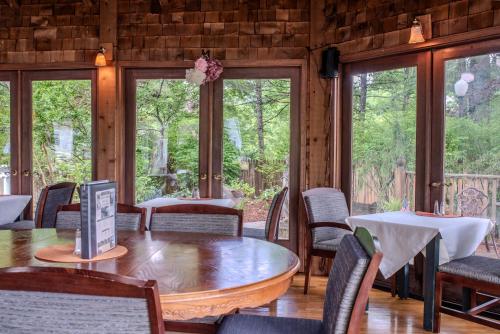 McKinley Edwards Inn - image 32
