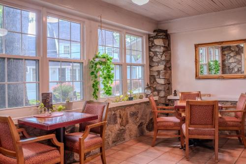 McKinley Edwards Inn - image 31