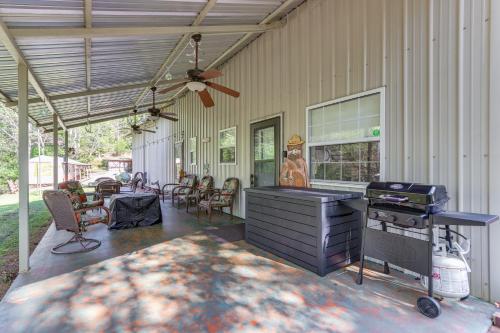 House & Tiny Cabin! Multi-Acre East TN Property in Englewood (TN)