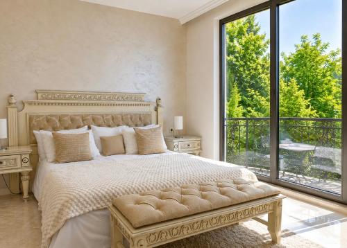 Luxury Coastal Dreams Apartment – khách sạn tại Yurta