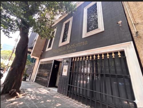 Singular Reforma in Mexico City, Mexico
