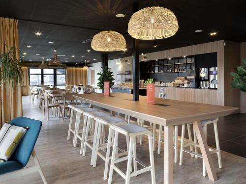 Buitenkant, Ibis Douai Dechy in Douai