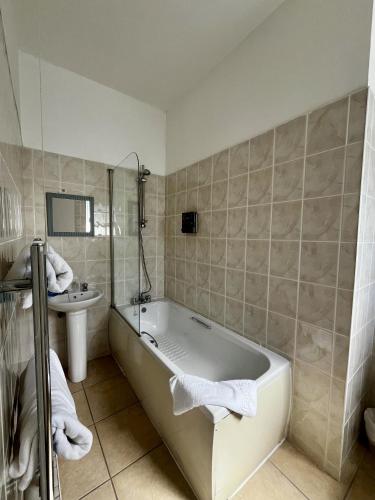 Double room, private bathroom