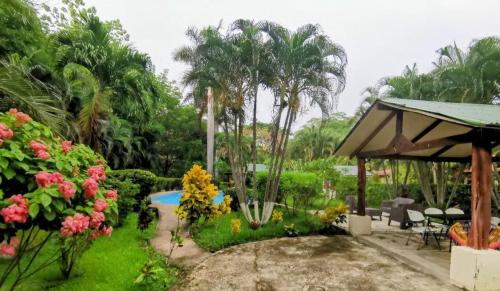 Eladio's Place Hostel in Canas Dulces