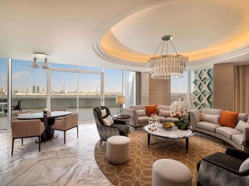 المنظر الخارجي, فندق سوفيتل الرياض ومركز المؤتمرات (Sofitel Riyadh Hotel & Convention Centre) in المعذر