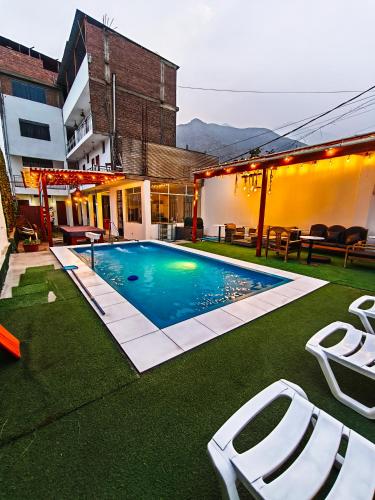 CASA HOSPEDAJE RICARDO PALMA con PISCINA in Lurigancho