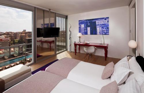 room detail thumbnail 0