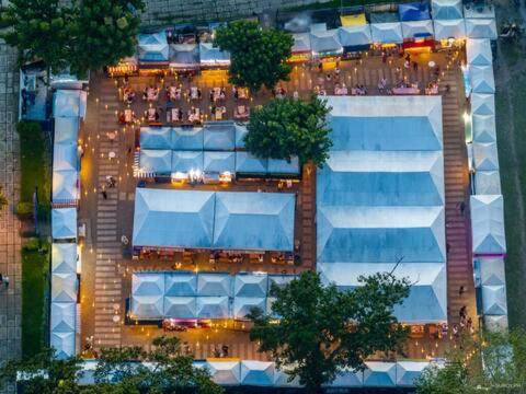 Luxury Studio 38 Park Ave in Apas