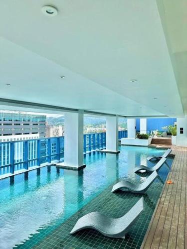 Luxury Studio 38 Park Ave in Apas