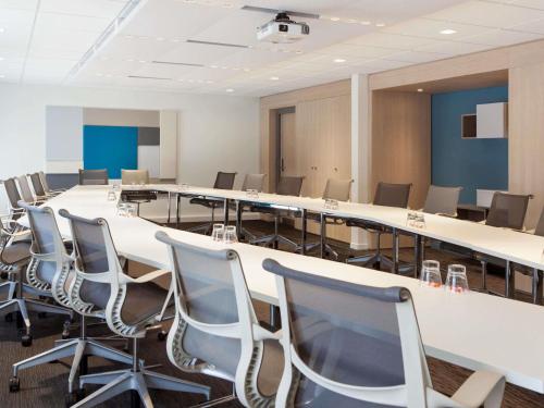 Novotel Massy Palaiseau Hotel - Igny