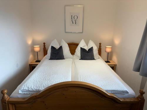 1 queen bed, 1 bunk bed, 1 sofa bed