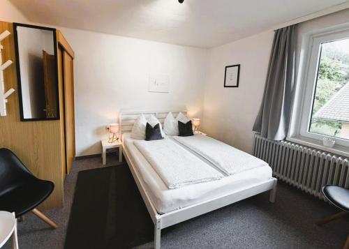 1 queen bed