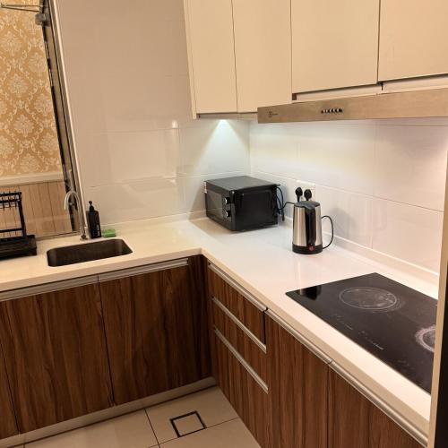 Sky88 high floor suite near Banafee Village