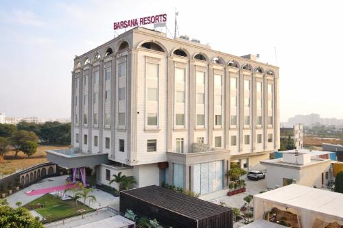 Barsana Hotel & Resorts – khách sạn tại Bhanktrota