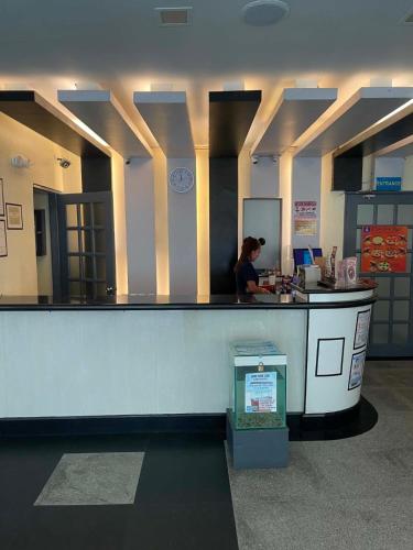 Fuajee, Nice Hotel Monumento in Caloocan