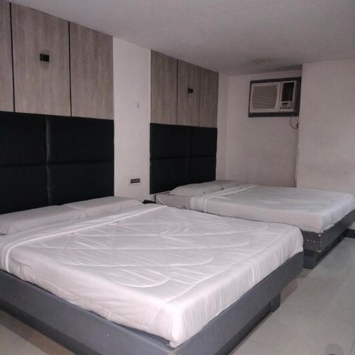 Nice Hotel Monumento in Malabon