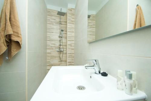 Atlantic Breeze - By AZ Rentals in Puerto del Carmen