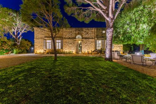 Vista Exterior, Amani Luxury 4-Bedroom Villa & Pool in Batroun in Ghalboun