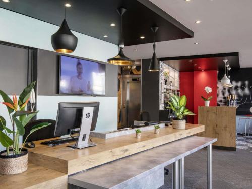 ibis Cannes Plage La Bocca – khách sạn tại Cannes La Bocca