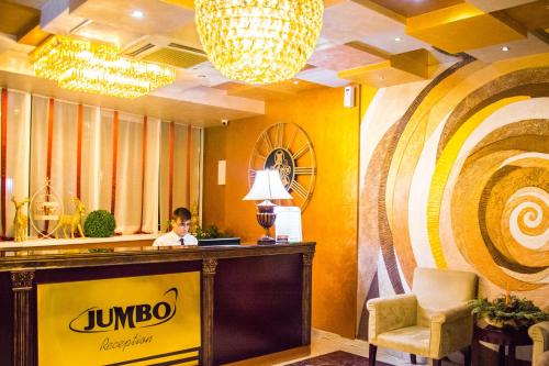 Jumbo Hotel - image 10
