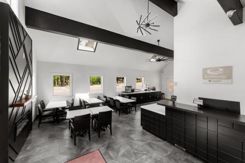 Econo Lodge Inn & Suites Heavenly Village Area in South Lake Tahoe (CA)