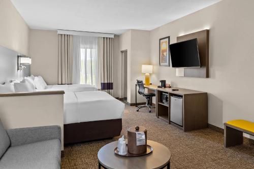 Comfort Suites Edinboro - image 42