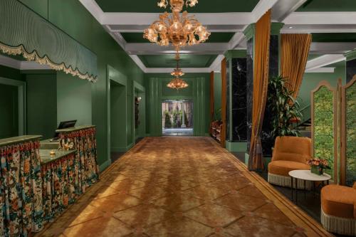 Lobby, The Stoneleigh, Autograph Collection in Uptown