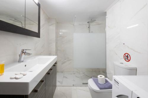 Apartment for 6-Nea Smirni - image 4