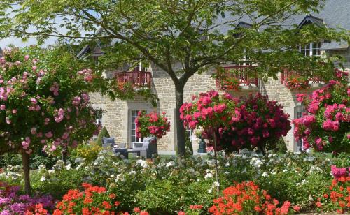 Hostellerie de la Motte jean Hotel de charme Saint-Méloir-des-Ondes
