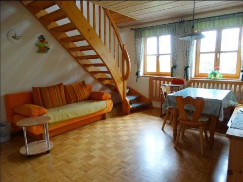Iekārtas, Schwarz-Hof in Plößberg (Bavaria)