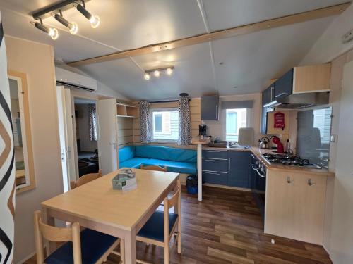 Séjour Normandie - Mobilhome premium 3ch-6p avec clim-TV-WiFi dans l'Eure - 417 (Sejour Normandie - Mobilhome premium 3ch-6p avec clim-TV-WiFi dans l'Eure - 417) in Anet