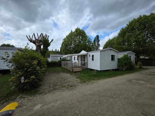 Séjour Normandie - Mobilhome premium 3ch-6p avec clim-TV-WiFi dans l'Eure - 417 (Sejour Normandie - Mobilhome premium 3ch-6p avec clim-TV-WiFi dans l'Eure - 417) in Anet