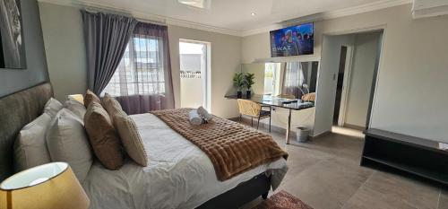 Lion Lodge - Bloemfontein Lion Lodge - Bloemfontein