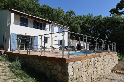Úszómedence, Villa d'exception avec grande terrasse et piscine in Andon (Provence-Alpes-Cote d'Azur)