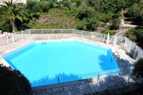 Appartement Lumineux Vue Mer avec Piscine