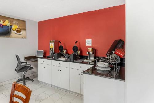 Food and beverages, Econo Lodge Research Triangle Park in Durham (NC)