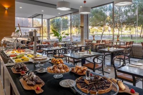 Їжа та напої, Elba Almeria Business & Convention Hotel. in Альмерія - Коста де Альмерія