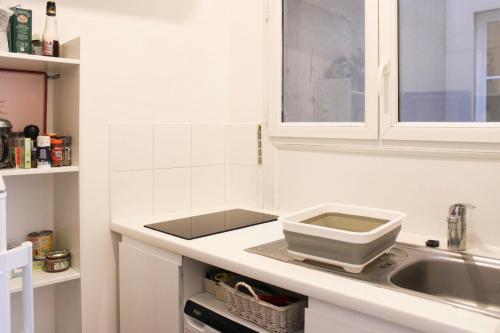 Charming Latin Quarter Apartment - image 2