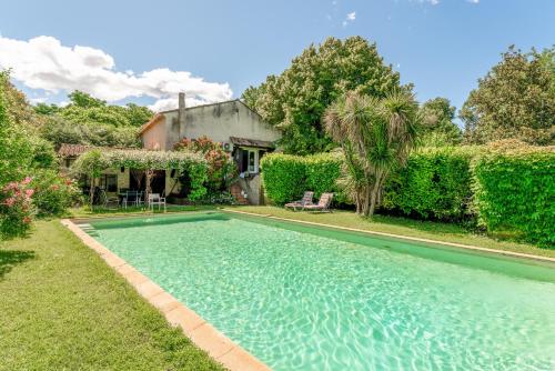 Gîte À Uzès, Au Bord De L'eau