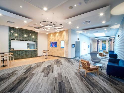 ผับ/เลาจน์, โนโวเทล แฮมิลตัน ทายนุย (Novotel Hamilton Tainui) in ฮามิลตัน