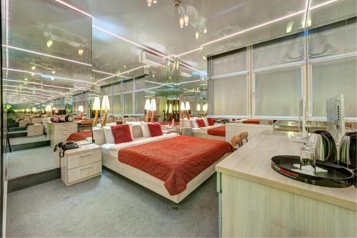 Terra Nova Spa Hotel in Hatne