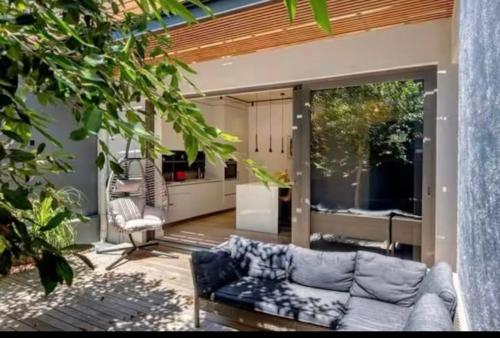 Luxurious Holiday House with Private Pool- Cape Town City Centre - image 3