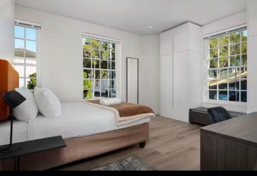 Luxurious Holiday House with Private Pool- Cape Town City Centre - main image