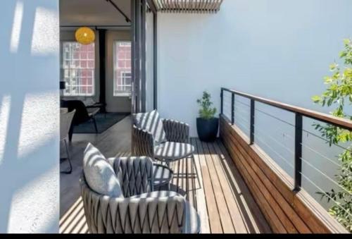 Luxurious Holiday House with Private Pool- Cape Town City Centre - image 11