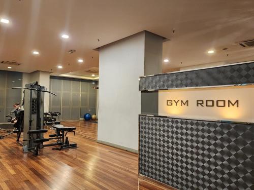 Regalia Comfort Suites KLCC SkyPool by City Homes - main image