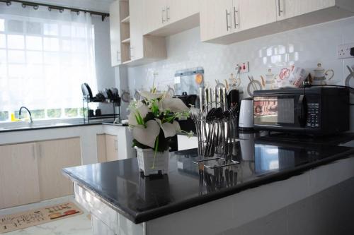 GoldencwAirbnb in 奈庫魯